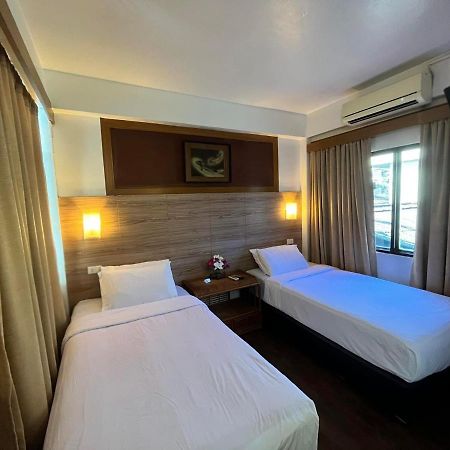 Baan Rachaya Apartment Chiang Mai Bagian luar foto