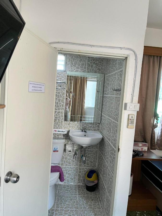 Baan Rachaya Apartment Chiang Mai Bagian luar foto