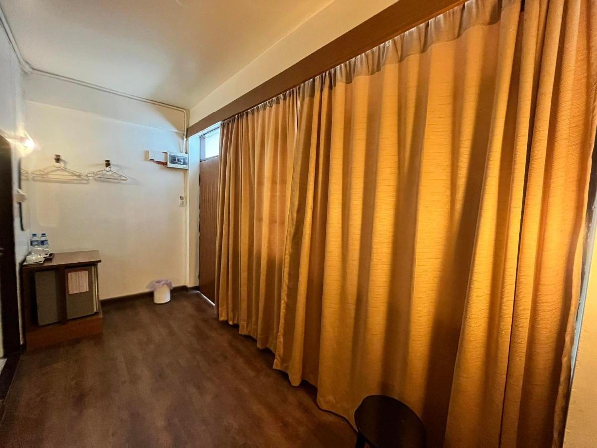 Baan Rachaya Apartment Chiang Mai Bagian luar foto