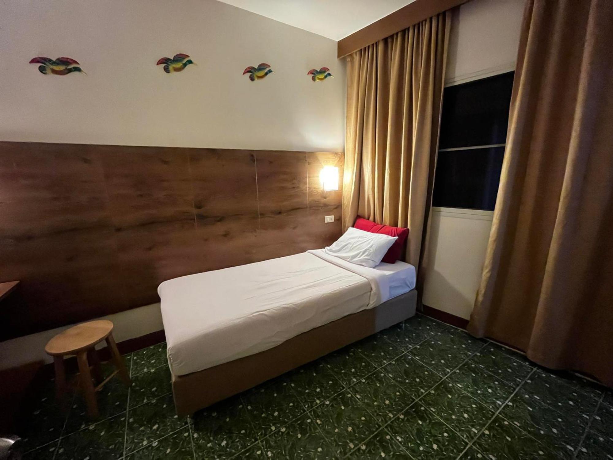 Baan Rachaya Apartment Chiang Mai Bagian luar foto